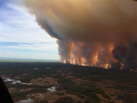 In The News for June 8 : Wildfires leave most of Canada under smoky haze